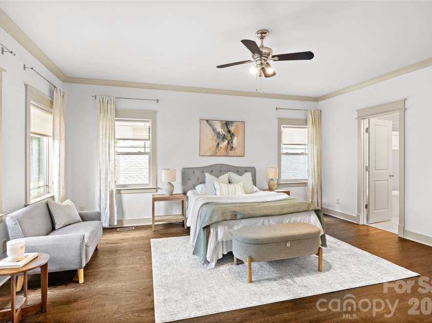 2530 Bay Street, Charlotte, NC 28205.  MLS# CAR4395008, YatesRealty ID 35388. 