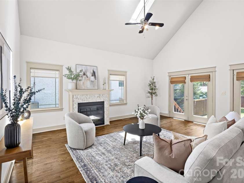 2530 Bay Street, Charlotte, NC 28205.  MLS# CAR4395008, YatesRealty ID 35388. 
