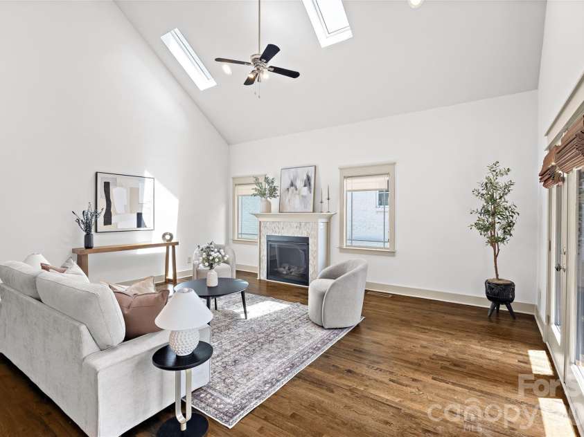 2530 Bay Street, Charlotte, NC 28205.  MLS# CAR4395008, YatesRealty ID 35388. 