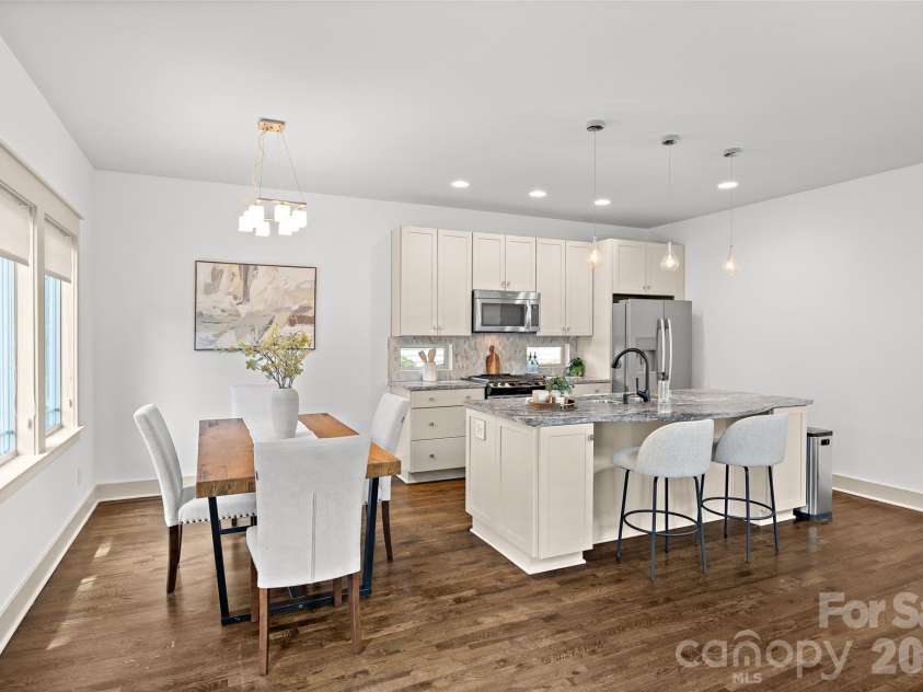 2530 Bay Street, Charlotte, NC 28205.  MLS# CAR4395008, YatesRealty ID 35388. 