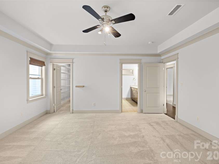 2530 Bay Street, Charlotte, NC 28205.  MLS# CAR4395008, YatesRealty ID 35388. 