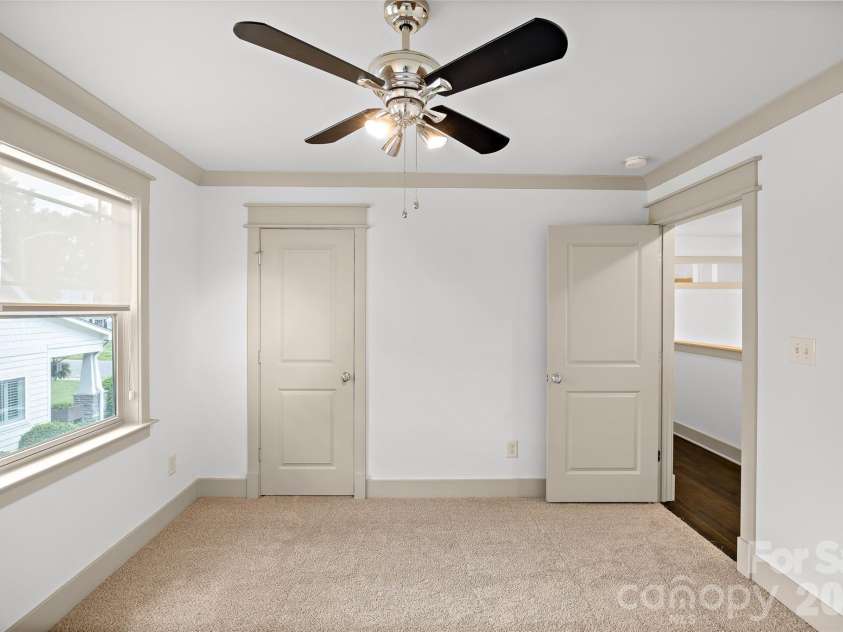 2530 Bay Street, Charlotte, NC 28205.  MLS# CAR4395008, YatesRealty ID 35388. 