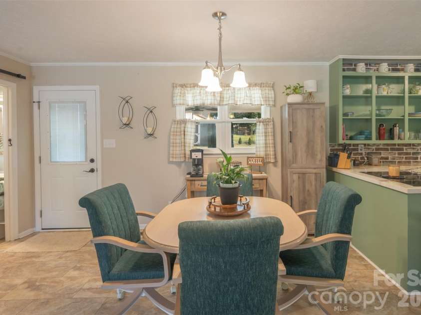 1928 Marigold Lane, Hudson, NC 28638.  MLS# CAR4397368, YatesRealty ID 35389. 