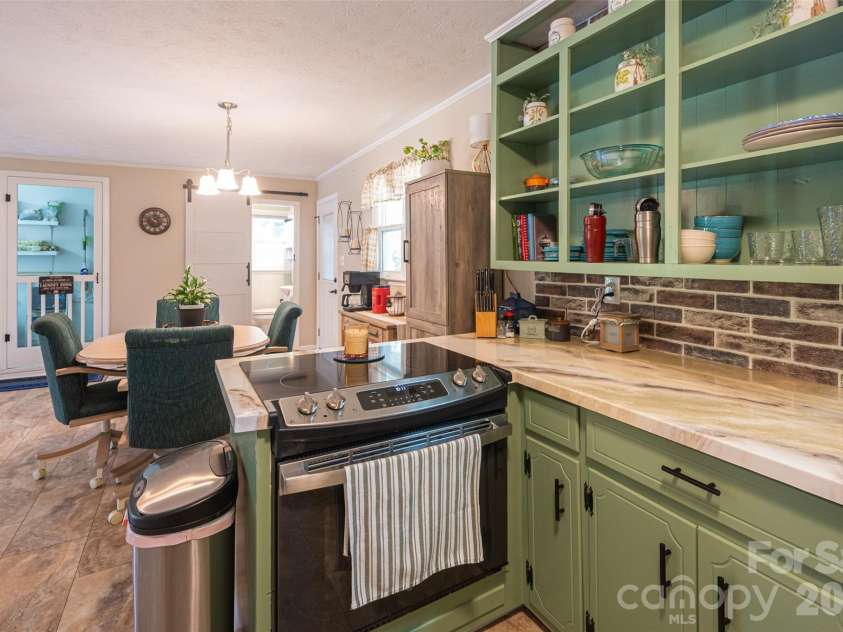 1928 Marigold Lane, Hudson, NC 28638.  MLS# CAR4397368, YatesRealty ID 35389. 