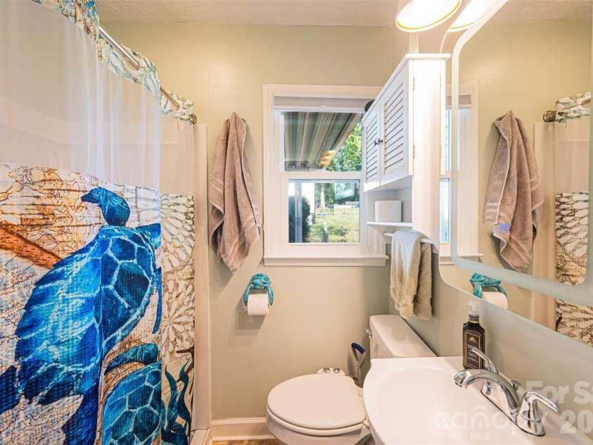 1928 Marigold Lane, Hudson, NC 28638.  MLS# CAR4397368, YatesRealty ID 35389. 