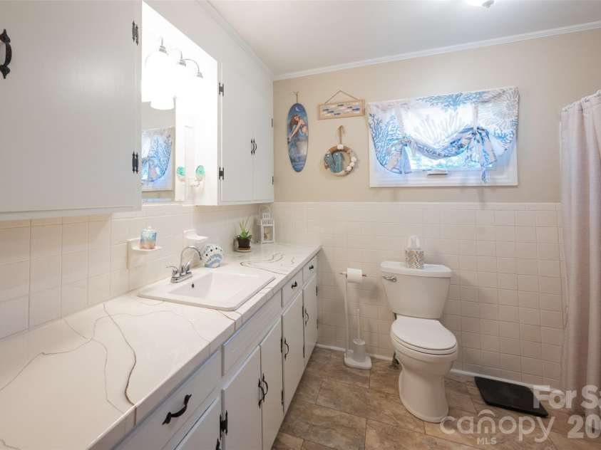 1928 Marigold Lane, Hudson, NC 28638.  MLS# CAR4397368, YatesRealty ID 35389. 