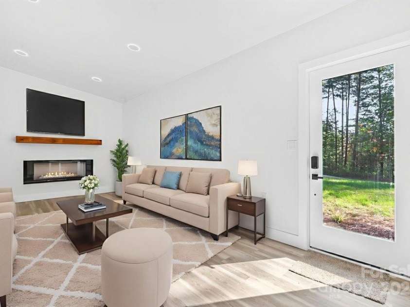 173 Golden Creek Ridge, Union Mills, NC 28167.  MLS# CAR4306321, YatesRealty ID 3539. Virtual Staging