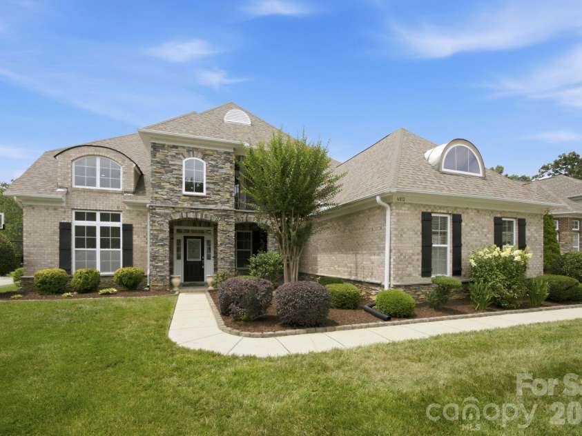 6812 Creek Road, Charlotte, NC 28277.  MLS# CAR4412283, YatesRealty ID 35390. 