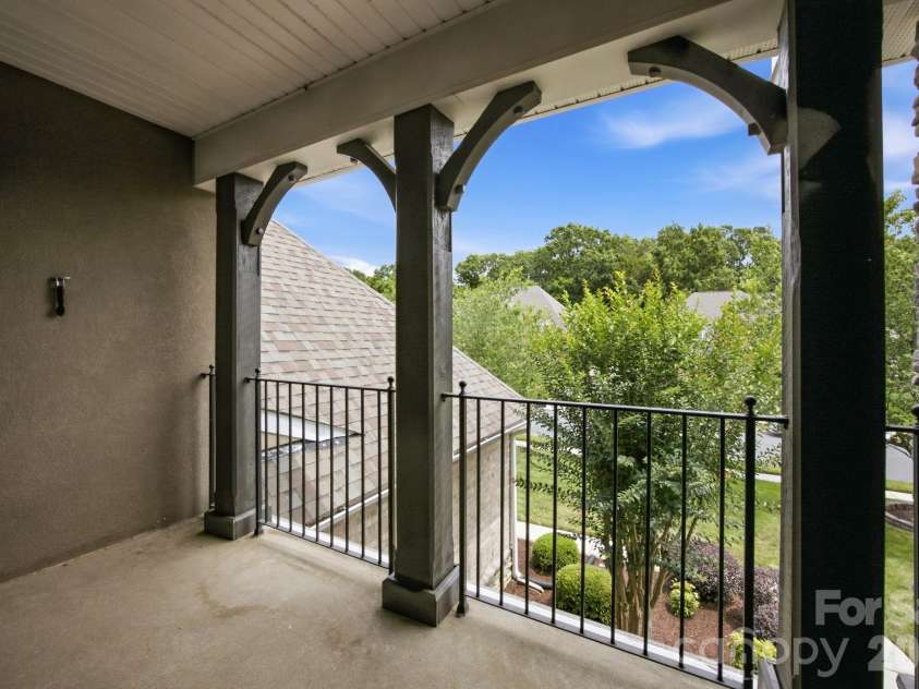 6812 Creek Road, Charlotte, NC 28277.  MLS# CAR4412283, YatesRealty ID 35390. 