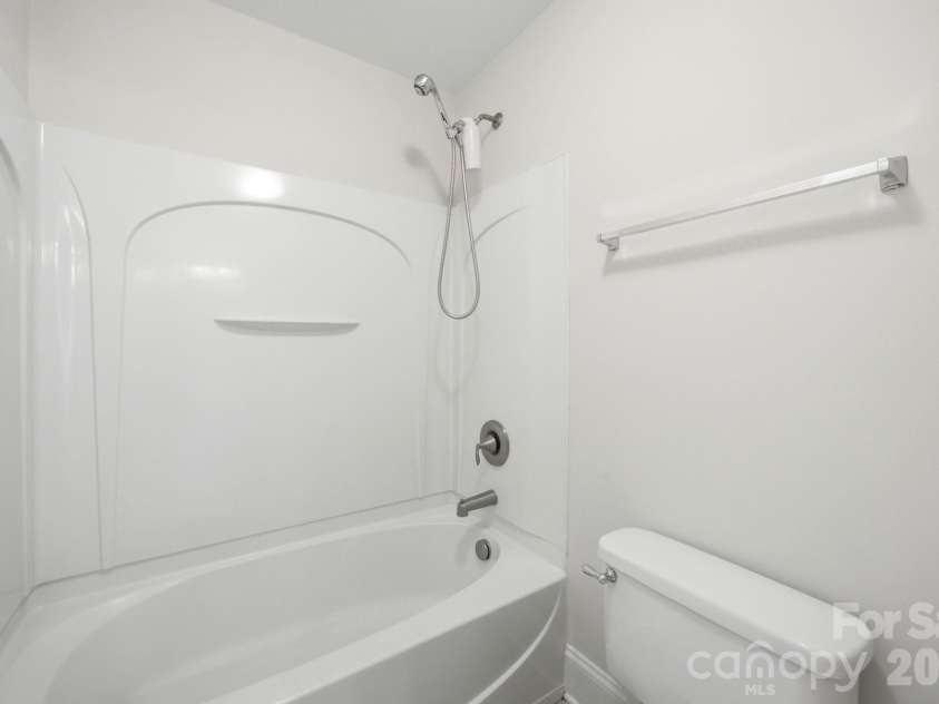 6812 Creek Road, Charlotte, NC 28277.  MLS# CAR4412283, YatesRealty ID 35390. 