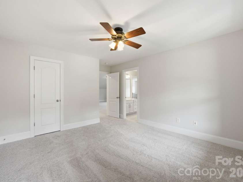 6812 Creek Road, Charlotte, NC 28277.  MLS# CAR4412283, YatesRealty ID 35390. 