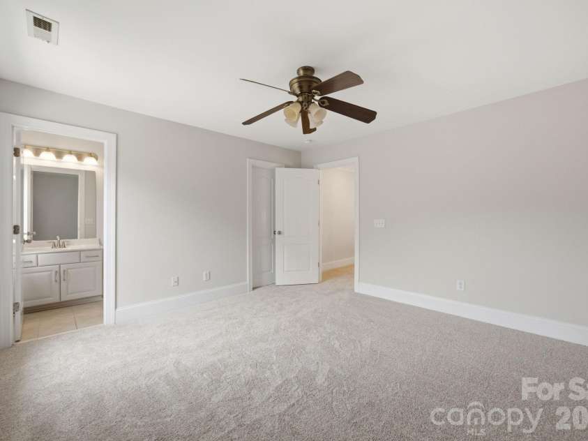 6812 Creek Road, Charlotte, NC 28277.  MLS# CAR4412283, YatesRealty ID 35390. 