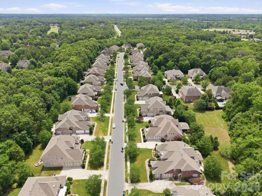 6812 Creek Road, Charlotte, NC 28277.  MLS# CAR4412283, YatesRealty ID 35390. 