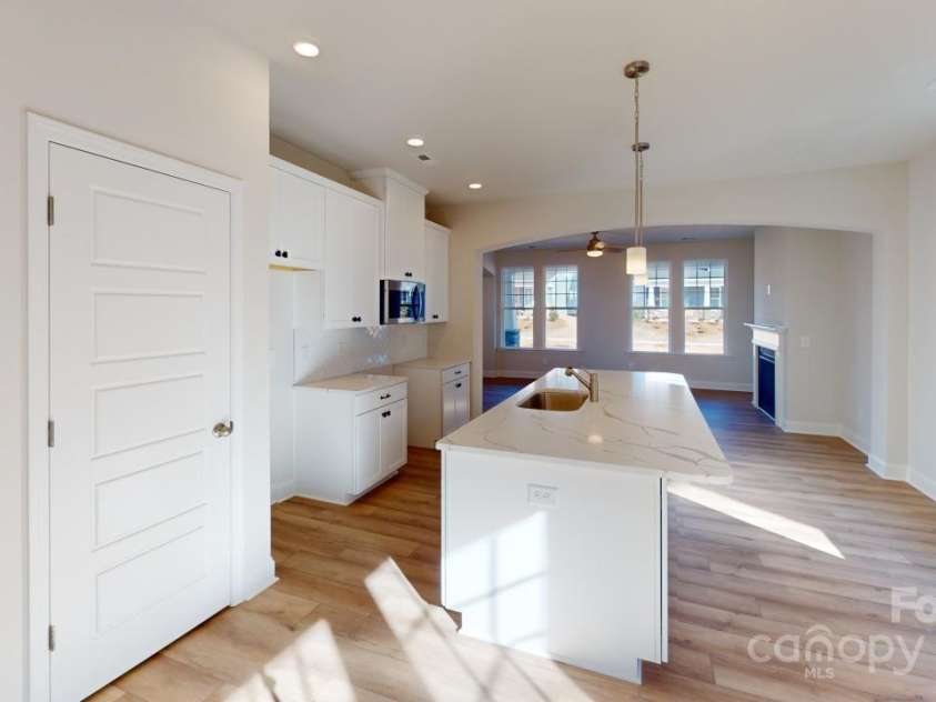 10932 Dogwood Lane, Huntersville, NC 28078.  MLS# CAR4292157, YatesRealty ID 35391. 