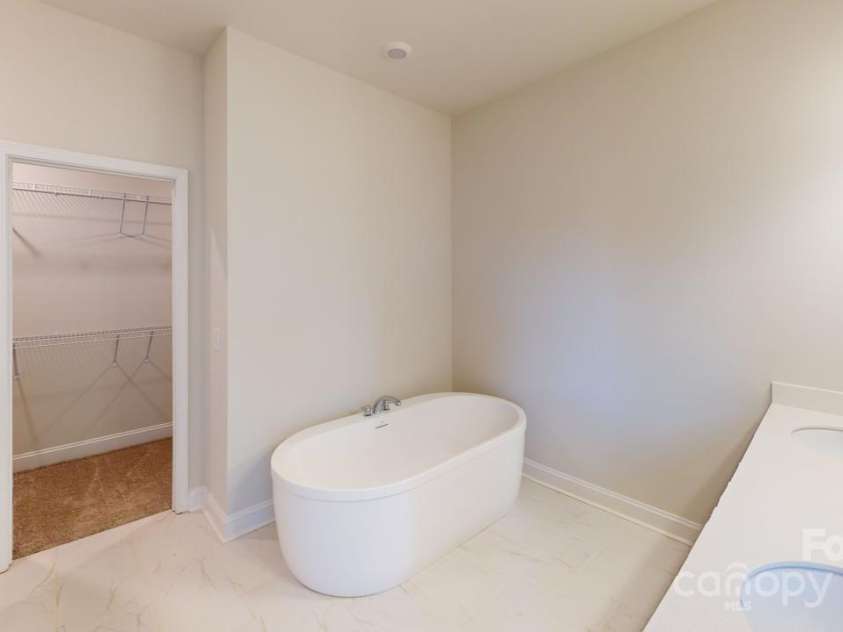 10932 Dogwood Lane, Huntersville, NC 28078.  MLS# CAR4292157, YatesRealty ID 35391. 