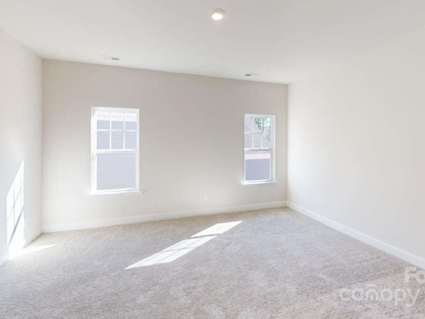 10932 Dogwood Lane, Huntersville, NC 28078.  MLS# CAR4292157, YatesRealty ID 35391. 