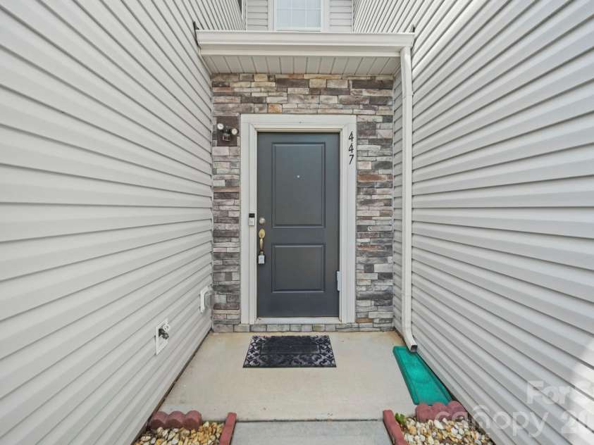447 Tayberry Lane, Fort Mill, SC 29715.  MLS# CAR4394822, YatesRealty ID 35391. 