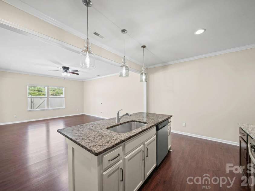 447 Tayberry Lane, Fort Mill, SC 29715.  MLS# CAR4394822, YatesRealty ID 35391. 