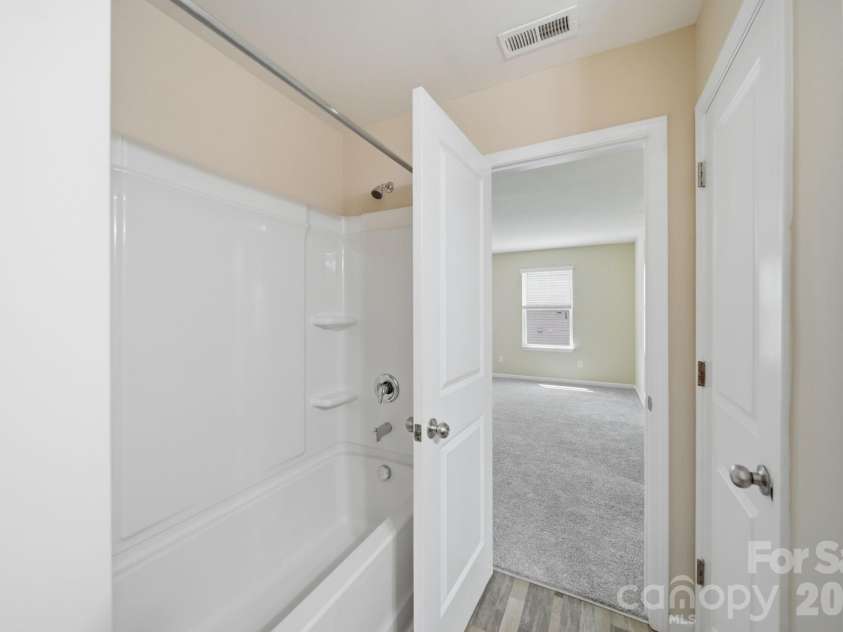 447 Tayberry Lane, Fort Mill, SC 29715.  MLS# CAR4394822, YatesRealty ID 35391. 