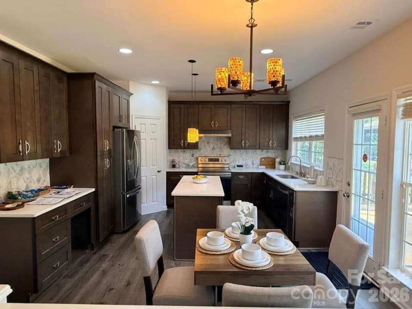 3530 Arbor Hill Road, Charlotte, NC 28270.  MLS# CAR4371185, YatesRealty ID 35392. 