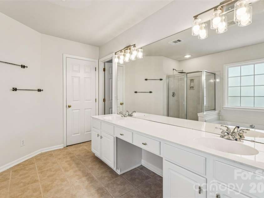 3530 Arbor Hill Road, Charlotte, NC 28270.  MLS# CAR4371185, YatesRealty ID 35392. Master bathroom with 2 sinks