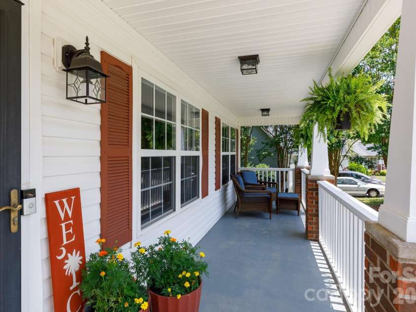 1507 Meadow Glen Lane, Rock Hill, SC 29730.  MLS# CAR4400170, YatesRealty ID 35393. 