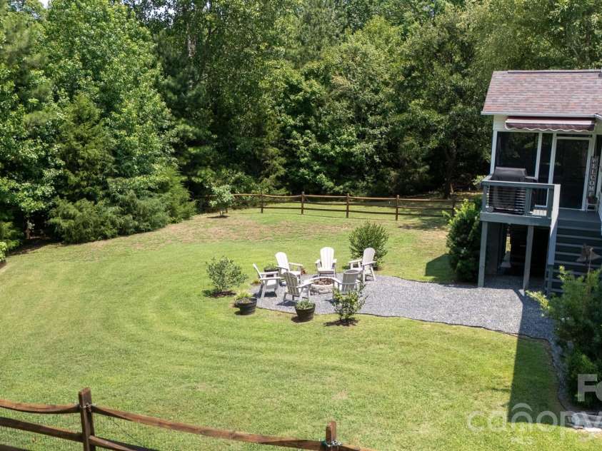 1507 Meadow Glen Lane, Rock Hill, SC 29730.  MLS# CAR4400170, YatesRealty ID 35393. 