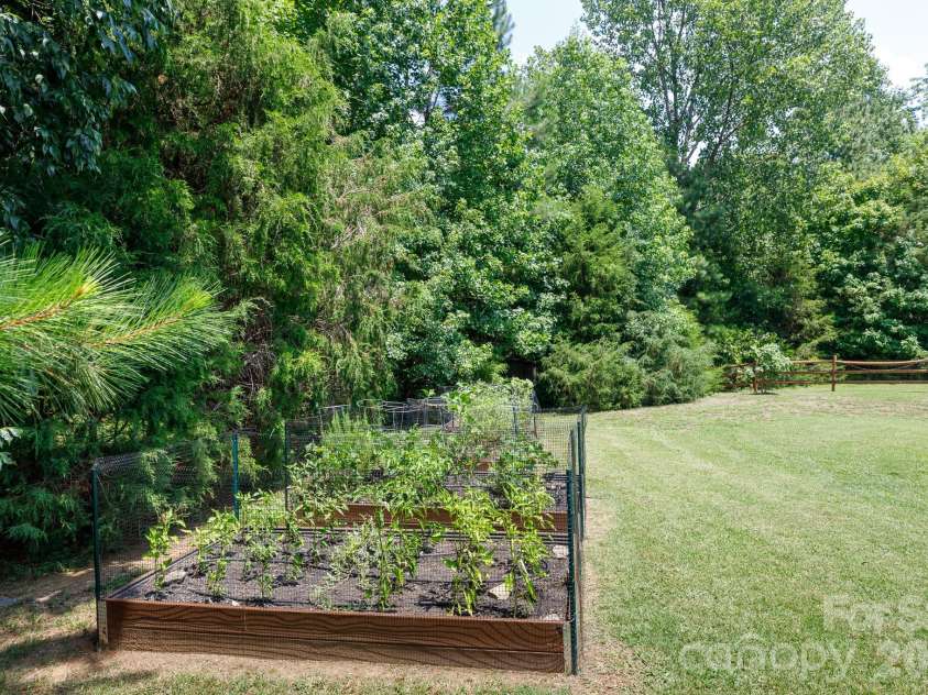 1507 Meadow Glen Lane, Rock Hill, SC 29730.  MLS# CAR4400170, YatesRealty ID 35393. 