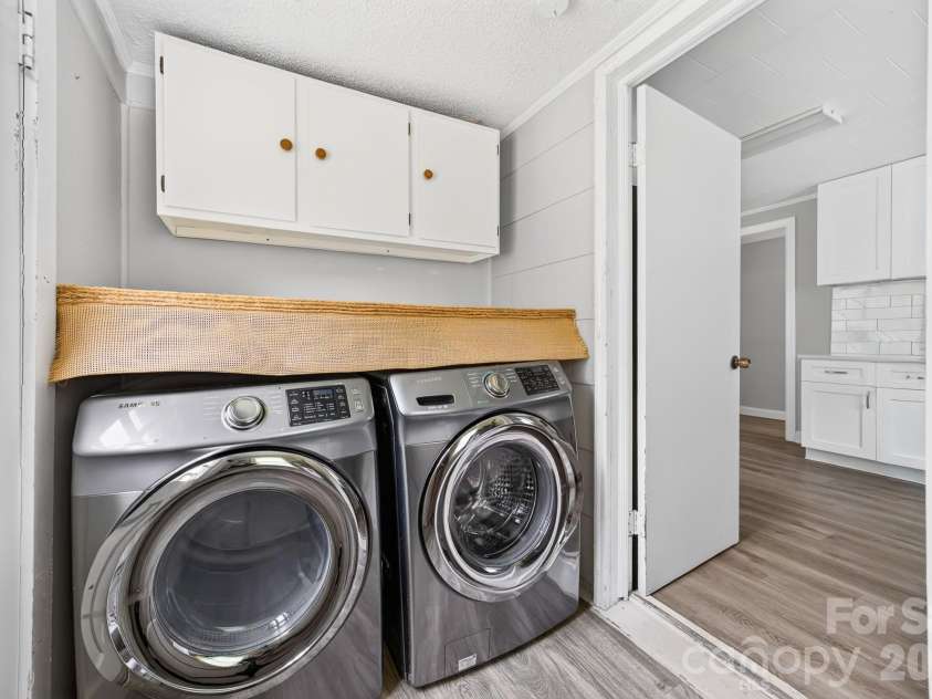 4525 Hemphill Road, Gastonia, NC 28056.  MLS# CAR4397707, YatesRealty ID 35394. Laundry room