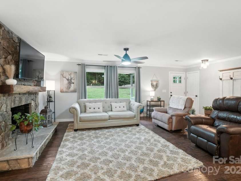 10414 Kentmont Drive, Midland, NC 28107.  MLS# CAR4288233, YatesRealty ID 35396. 