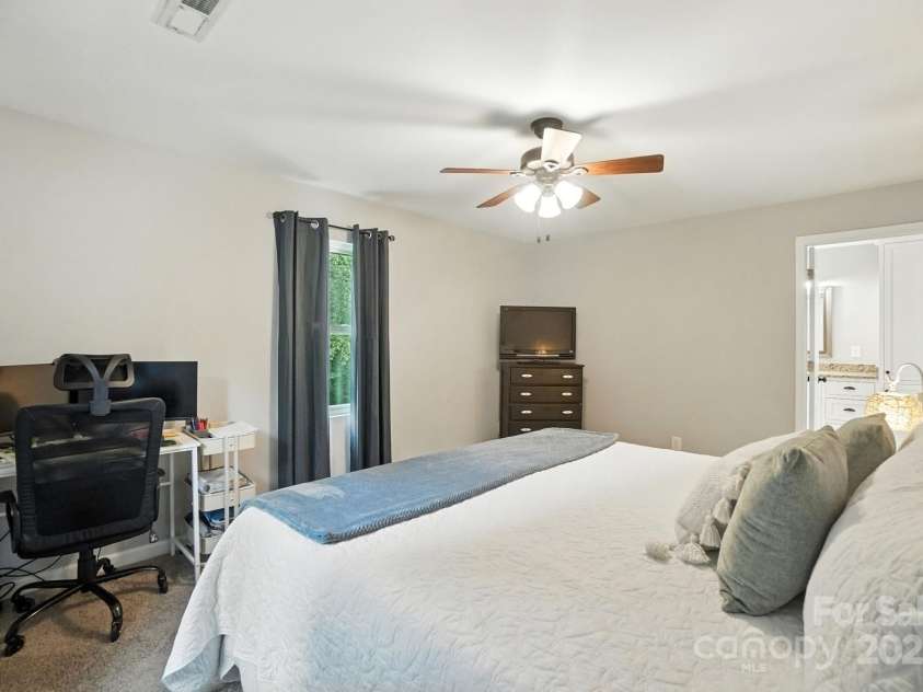 10414 Kentmont Drive, Midland, NC 28107.  MLS# CAR4288233, YatesRealty ID 35396. 