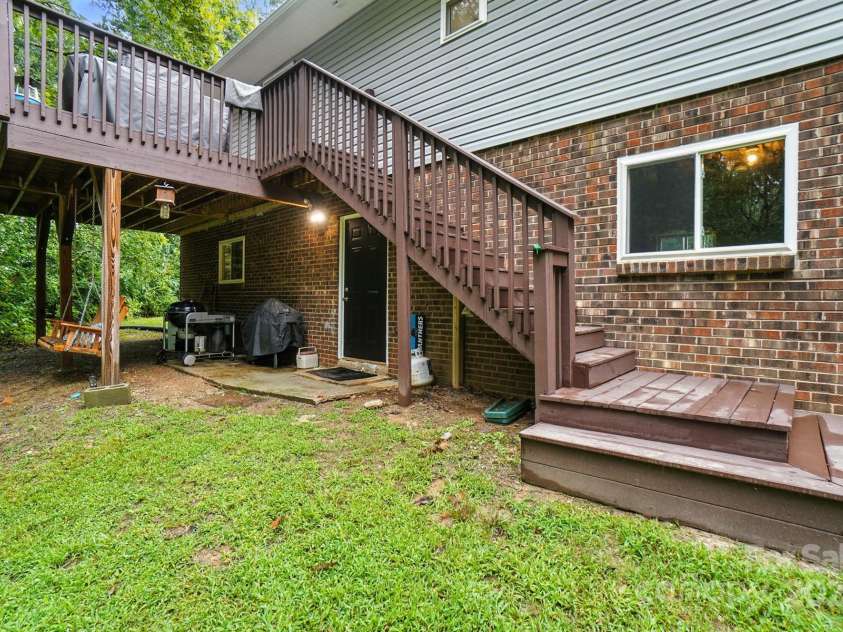 10414 Kentmont Drive, Midland, NC 28107.  MLS# CAR4288233, YatesRealty ID 35396. 