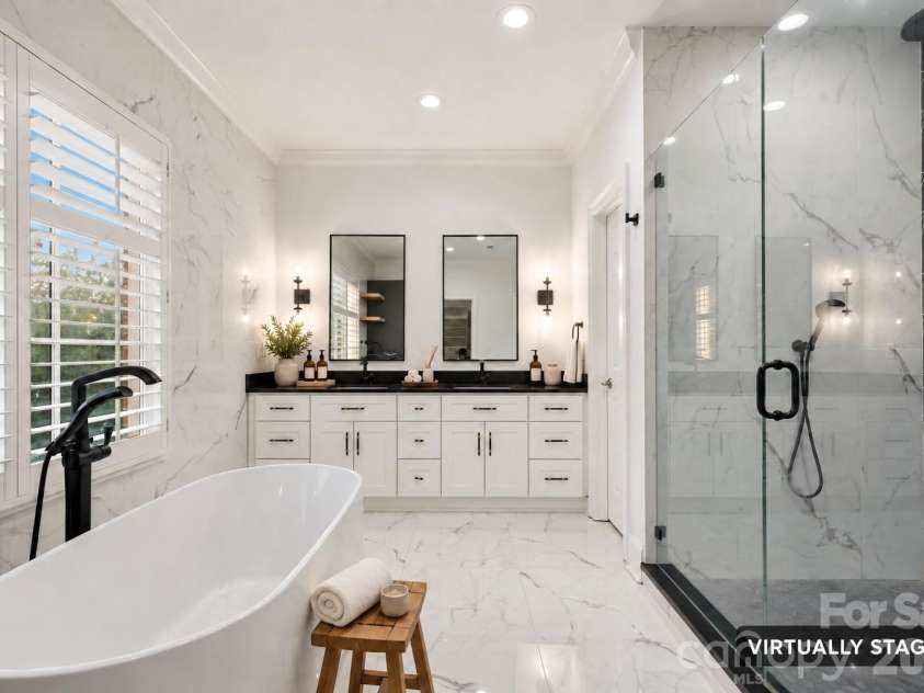 9414 Heydon Hall Circle, Charlotte, NC 28210.  MLS# CAR4421247, YatesRealty ID 35397. Virtually Staged Primary Bathroom Ensuite