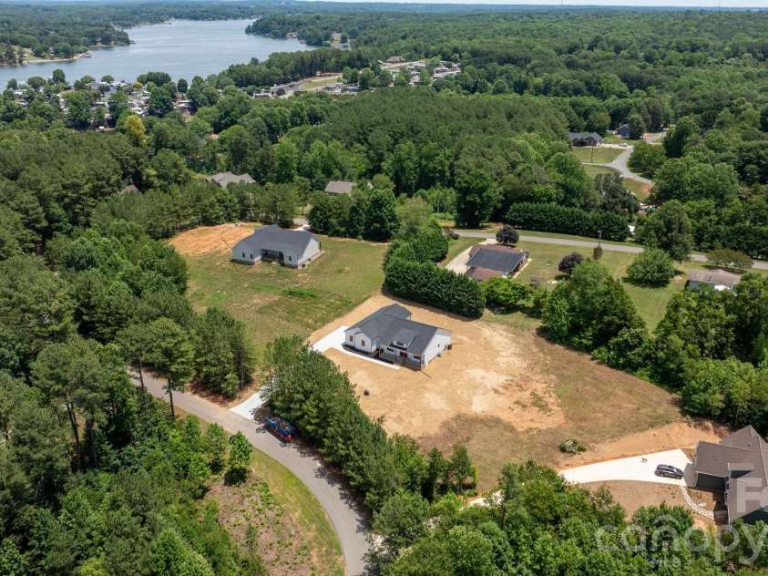 1265 Misty Lane, Hickory, NC 28601.  MLS# CAR4395922, YatesRealty ID 354. 