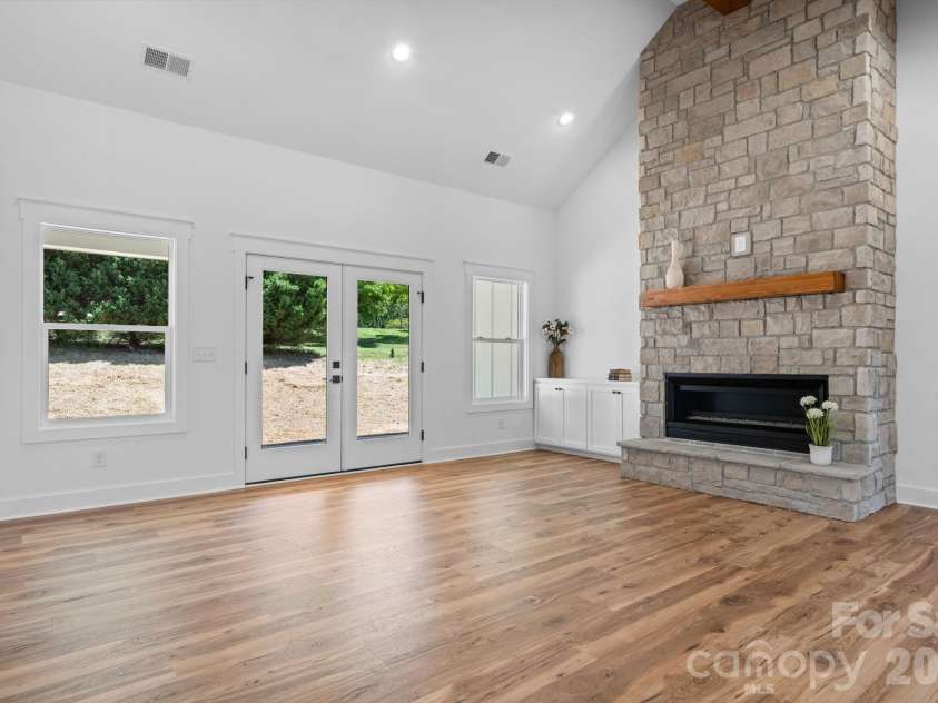 1265 Misty Lane, Hickory, NC 28601.  MLS# CAR4395922, YatesRealty ID 354. 
