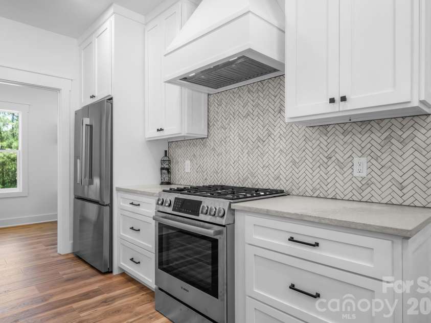 1265 Misty Lane, Hickory, NC 28601.  MLS# CAR4395922, YatesRealty ID 354. 