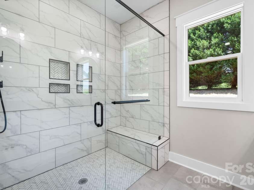 1265 Misty Lane, Hickory, NC 28601.  MLS# CAR4395922, YatesRealty ID 354. 