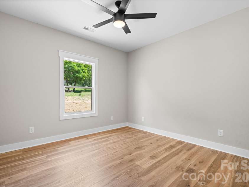 1265 Misty Lane, Hickory, NC 28601.  MLS# CAR4395922, YatesRealty ID 354. 
