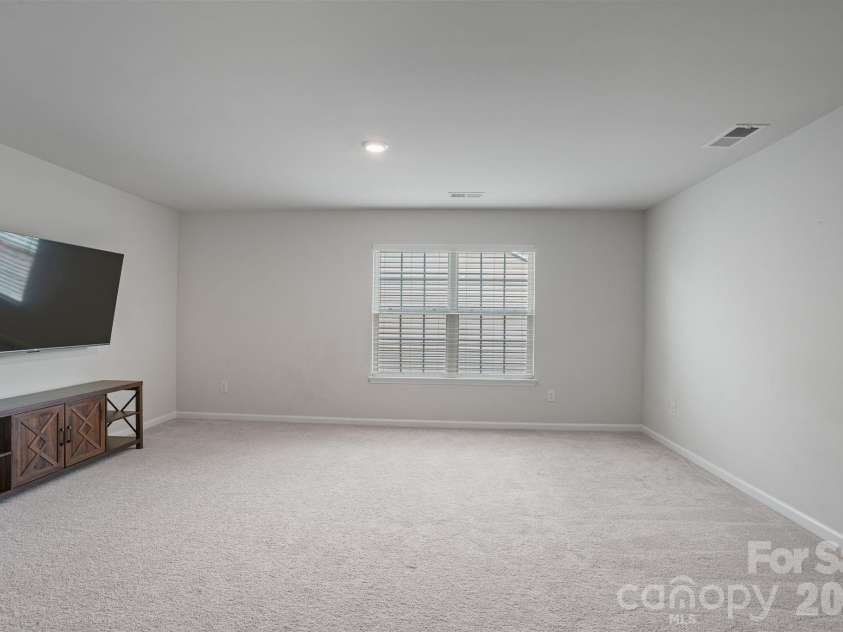 136 Haddonsfield Drive, Mooresville, NC 28115.  MLS# CAR4396750, YatesRealty ID 35400. 