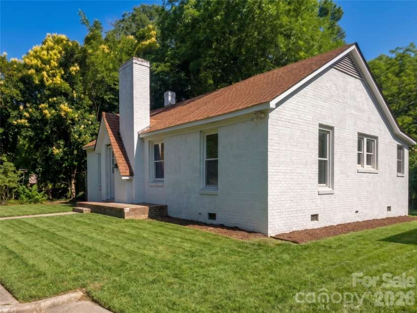 515 Copel Street, Kannapolis, NC 28083.  MLS# CAR4394454, YatesRealty ID 35401. 