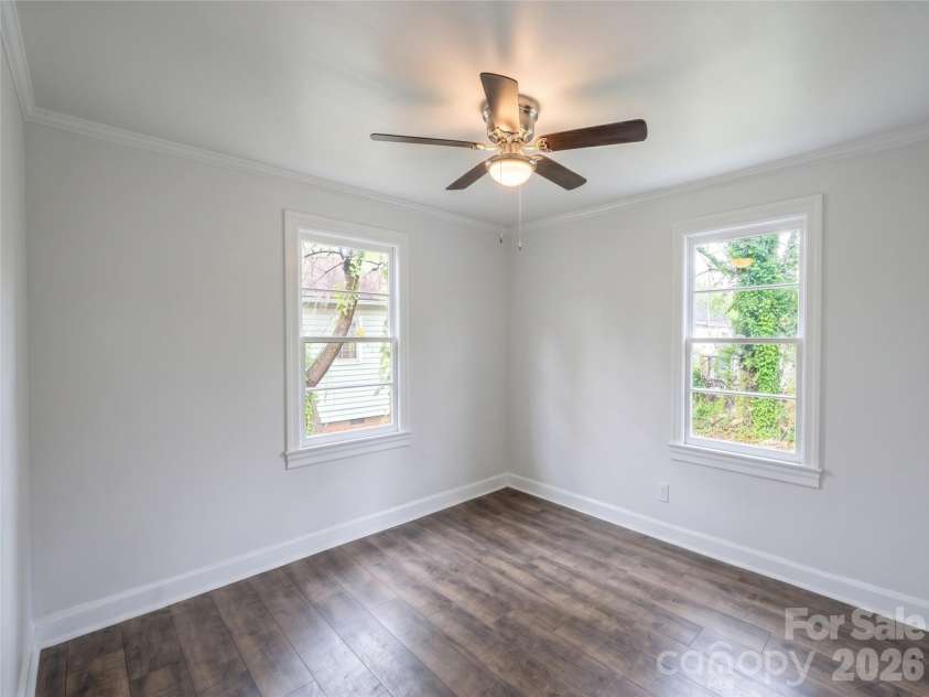 142 Ervin Avenue, Newton, NC 28658.  MLS# CAR4394478, YatesRealty ID 35402. 