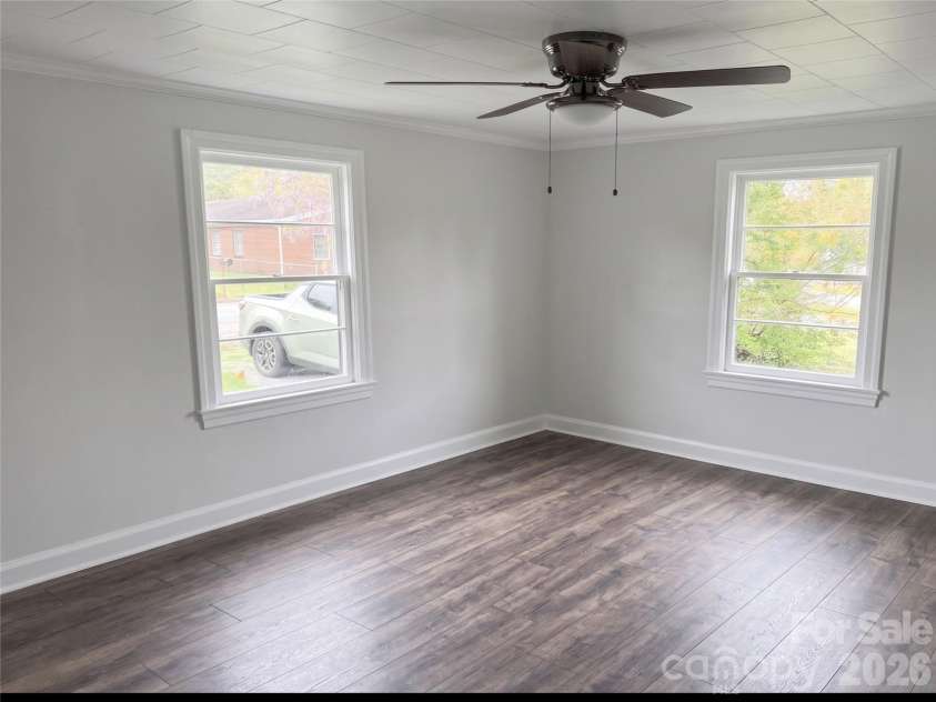 142 Ervin Avenue, Newton, NC 28658.  MLS# CAR4394478, YatesRealty ID 35402. 