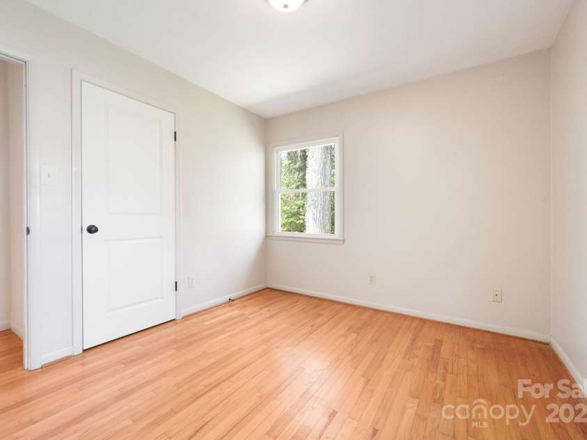 101 Arco Road, Asheville, NC 28805.  MLS# CAR4240878, YatesRealty ID 3541. Front Bedroom