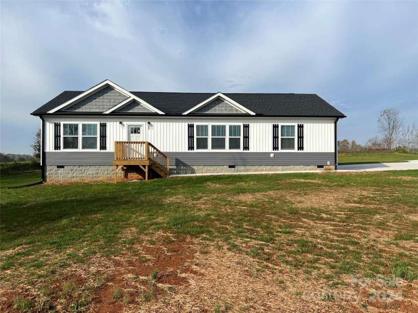 51 Rosemont Drive, Stony Point, NC 28678.  MLS# CAR4201789, YatesRealty ID 3541. 