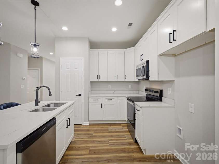 196 Eagles Landing, Morganton, NC 28655.  MLS# CAR4396795, YatesRealty ID 35411. 