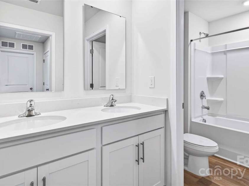 1040 Horizon Lane, Chester, SC 29706.  MLS# CAR4285315, YatesRealty ID 35415. 