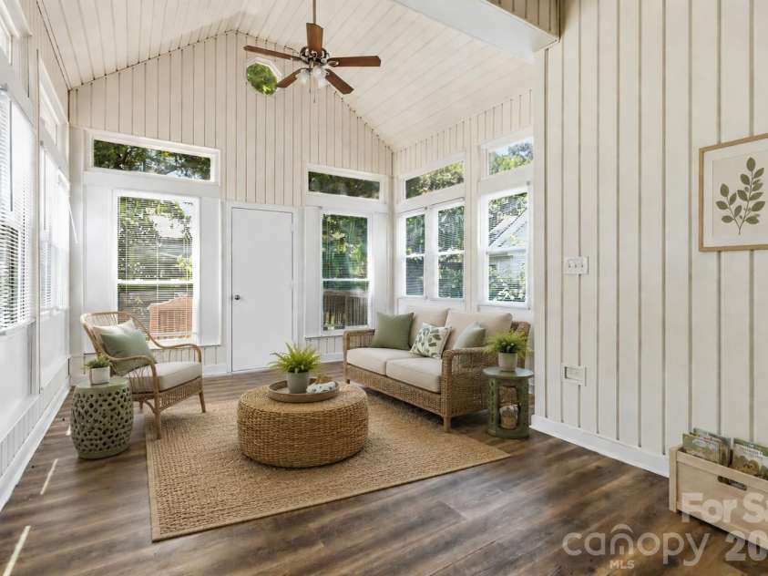 6136 Sunbridge Court, Charlotte, NC 28269.  MLS# CAR4401311, YatesRealty ID 35415. Virtually Staged Sunroom