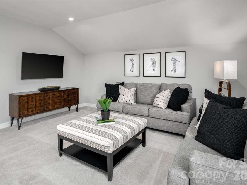 1007 Heathway Drive, Charlotte, NC 28213.  MLS# CAR4401146, YatesRealty ID 35417. Representative Photo Only