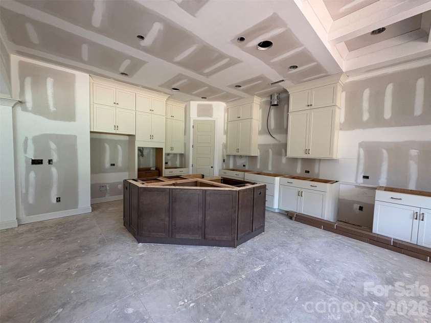 11012 Tyler Brook Lane, Mint Hill, NC 28227.  MLS# CAR4400226, YatesRealty ID 35418. Kitchen