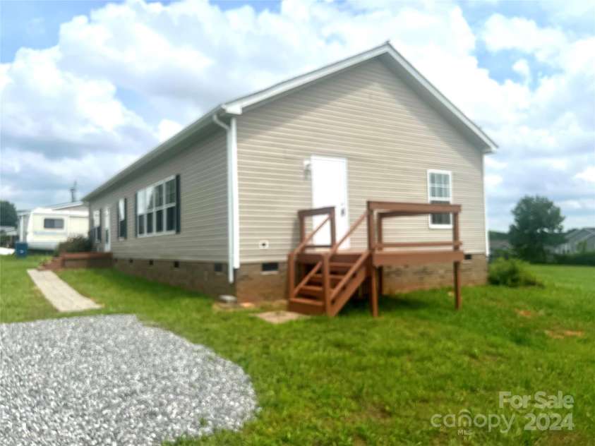 200 Olin Loop, Olin, NC 28660.  MLS# CAR4149253, YatesRealty ID 3542. 
